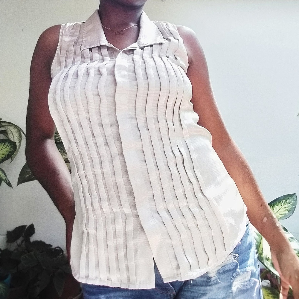 Banana Republic Sleeveless Blouse